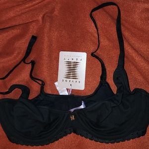 Savage fenty bra by Rhianna black caviar size 32 C